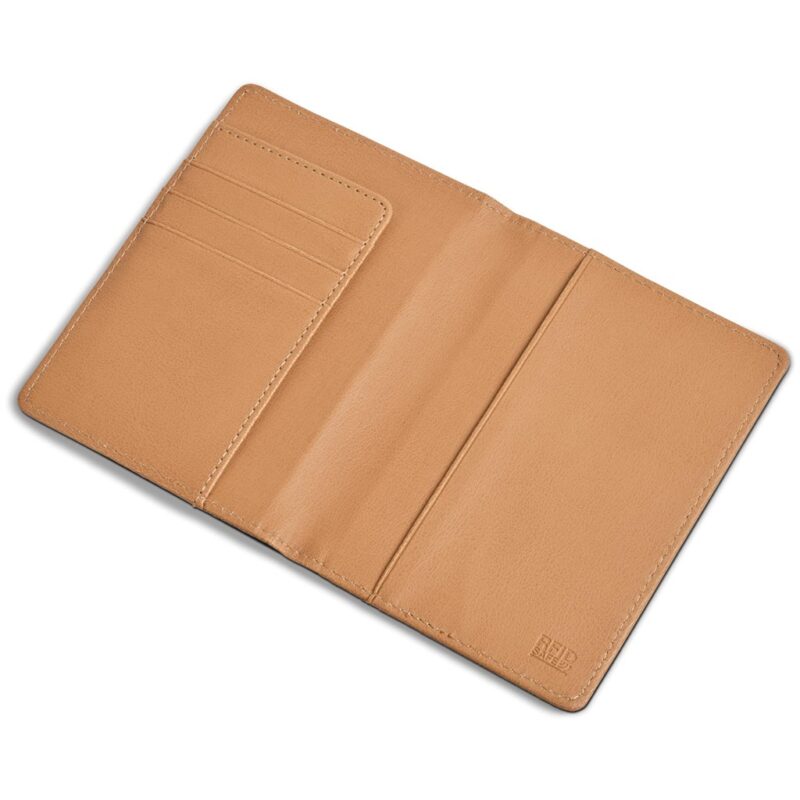 Okiyo Bouken Cork Passport Holder - Image 3